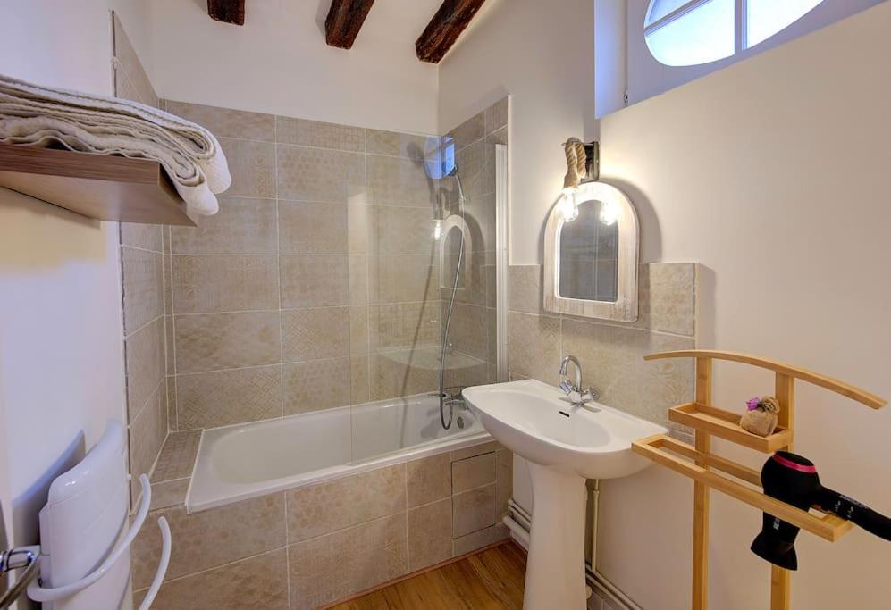 Apartament Chic Et Cosy - Arrivee Autonome Tours Zewnętrze zdjęcie